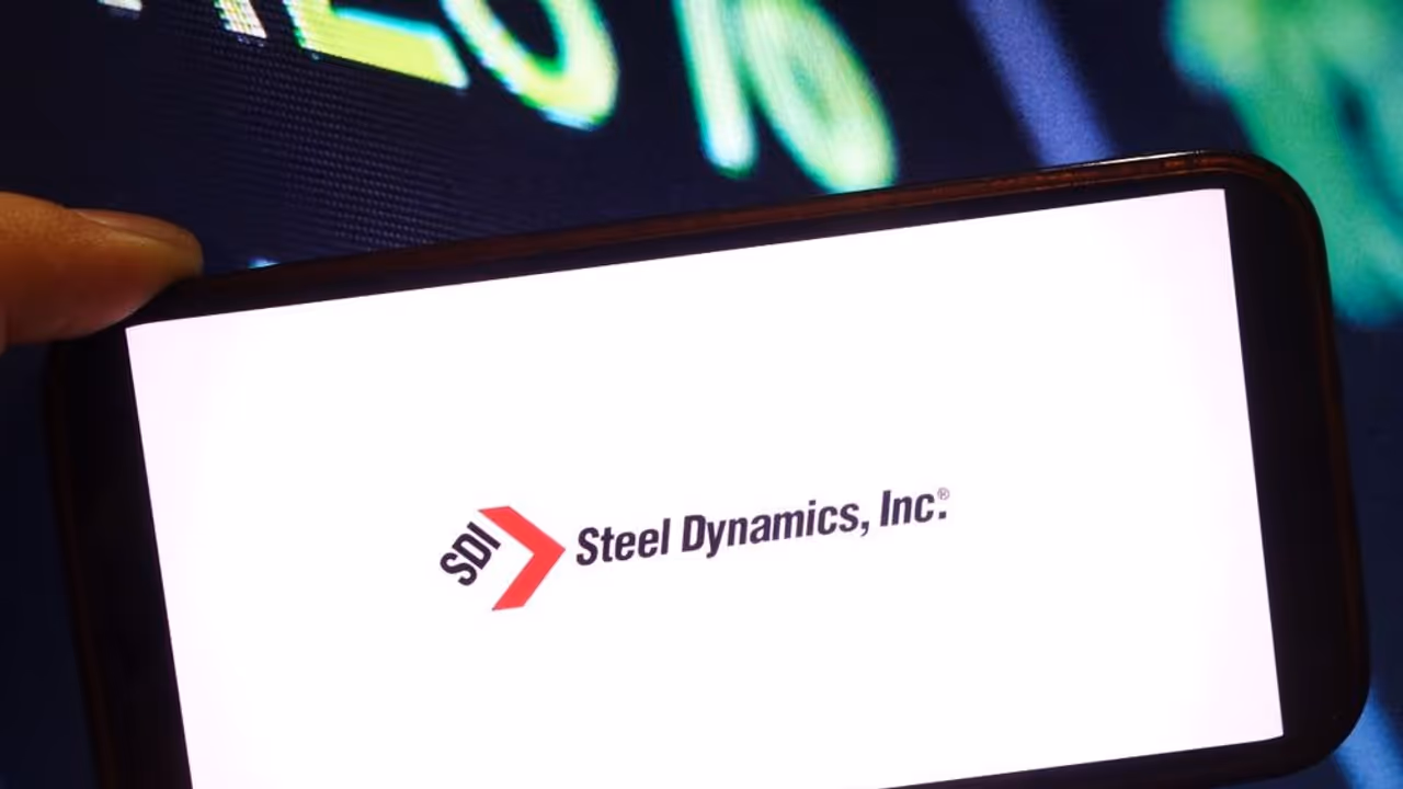 https://stocktwits.com/news articles/markets/equity/stld gets street backing despite lower than estimated q3 guidance wells fargo remains constructive on margin upside/cZtHbViRBE2 https://stocktwits.com/news articles/markets/equity/stld gets street backing despite lower than estimated q3 guidance wells fargo remains constructive on margin upside/cZtHbViRBE2