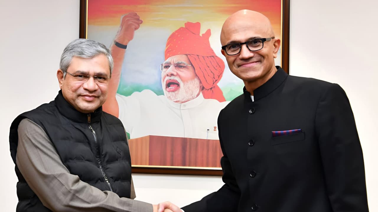 Union Minister Ashwini Vaishnaw and Microsoft CEO Satya Nadella (Photo/@AshwiniVaishnaw) Union Minister Ashwini Vaishnaw and Microsoft CEO Satya Nadella (Photo/@AshwiniVaishnaw)