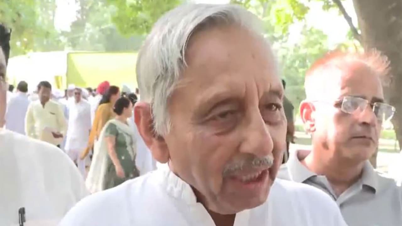 Former Union Minister Mani Shankar Aiyar (Photo/ANI) Former Union Minister Mani Shankar Aiyar (Photo/ANI)