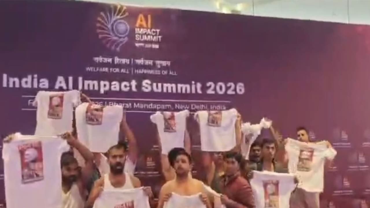 Indian Youth Congress stage protest (Photo: IYC) Indian Youth Congress stage protest (Photo: IYC)