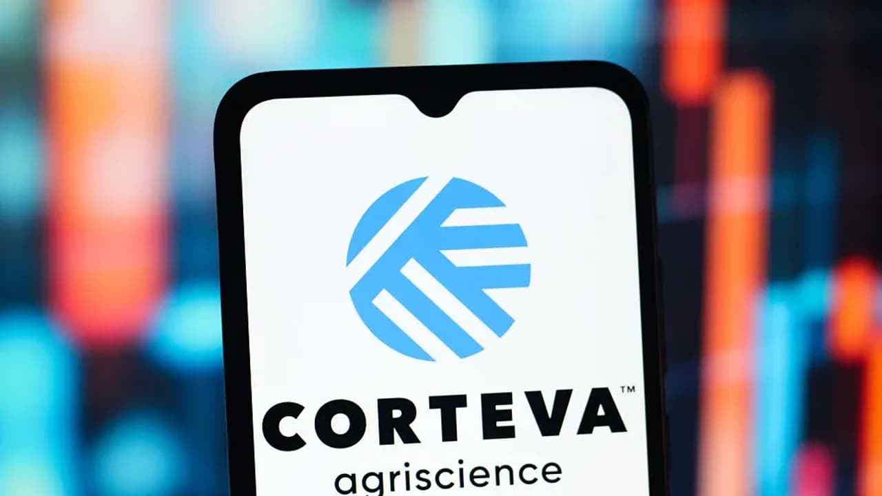 https://stocktwits.com/news articles/markets/equity/corteva plans split into two independent agribusinesses here are the details/chCYdnrR3al https://stocktwits.com/news articles/markets/equity/corteva plans split into two independent agribusinesses here are the details/chCYdnrR3al