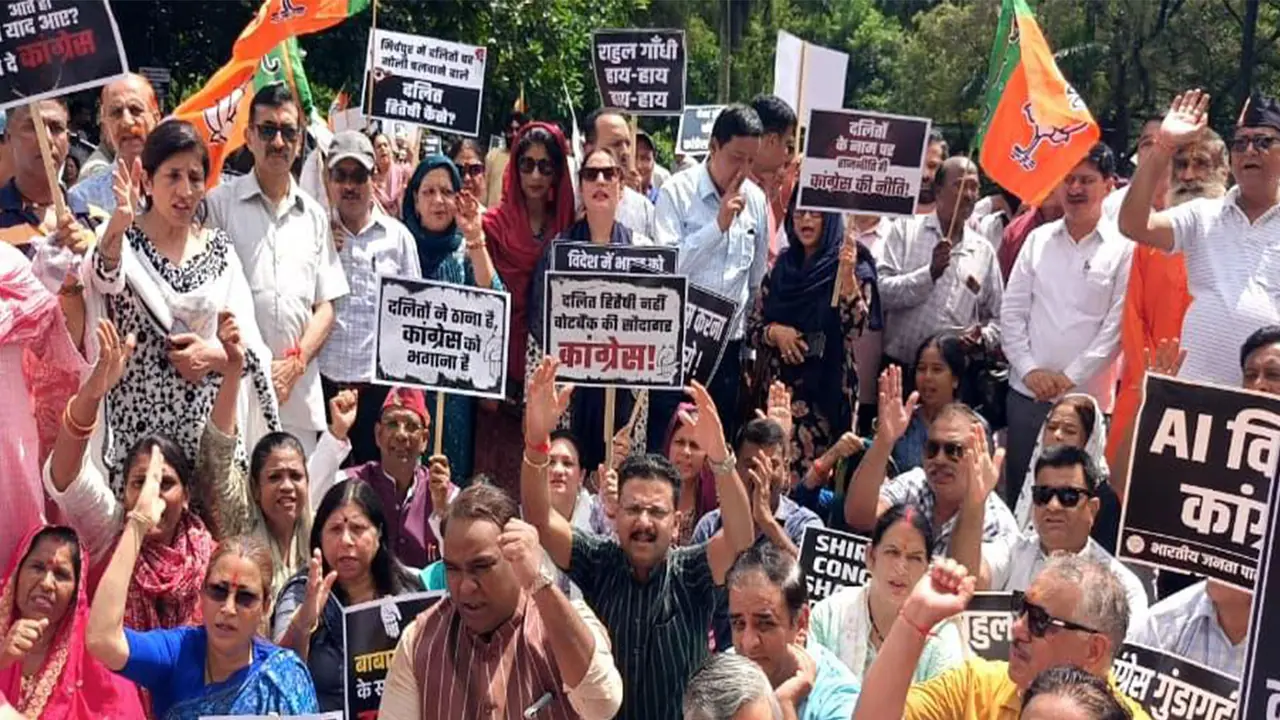 BJP Scheduled Caste Morcha holds state wide protests (Photo/ANI) BJP Scheduled Caste Morcha holds state wide protests (Photo/ANI)