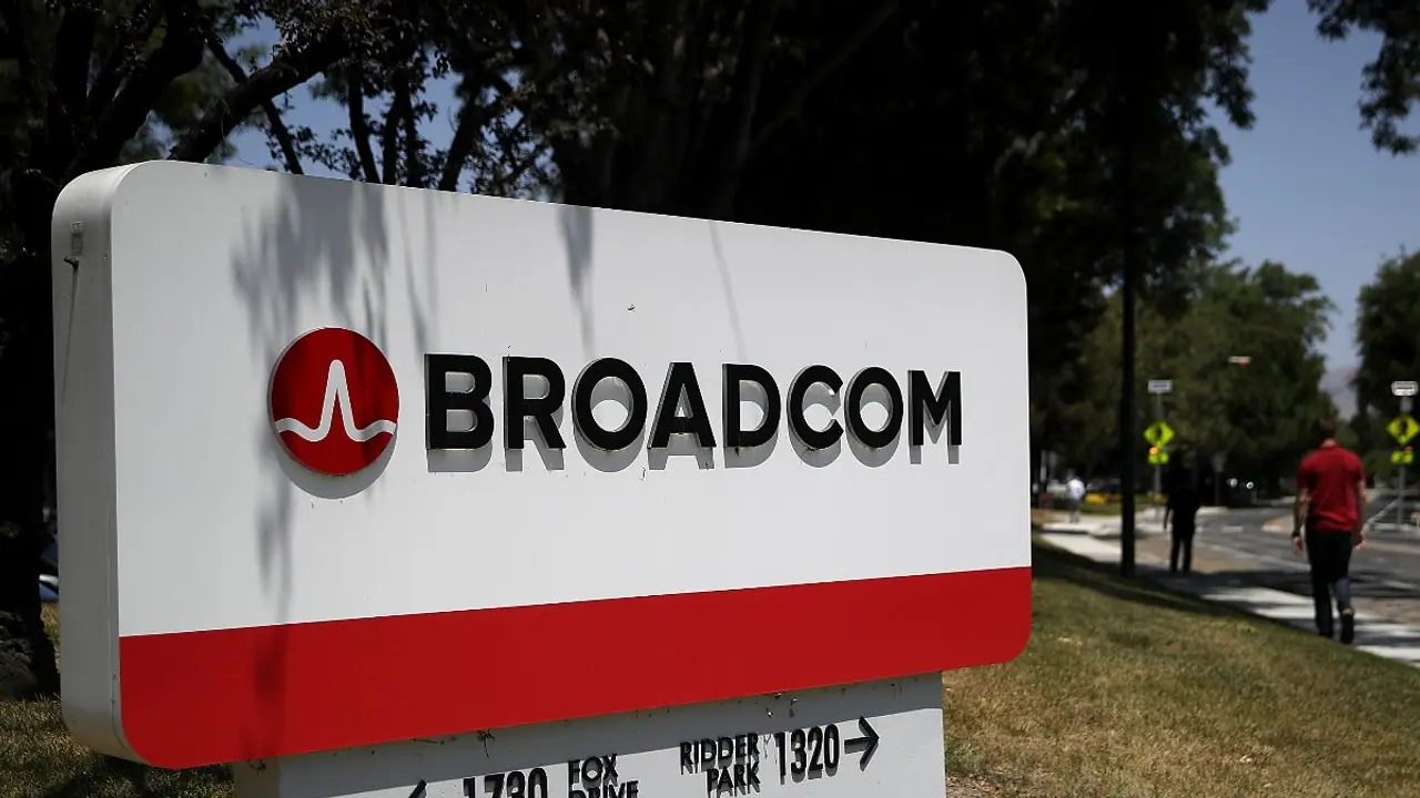 Broadcom Launches Quantum Resistant Network Encryption, Enables Real Time Ransomware Detection: Retail Stays Extremely Bullish