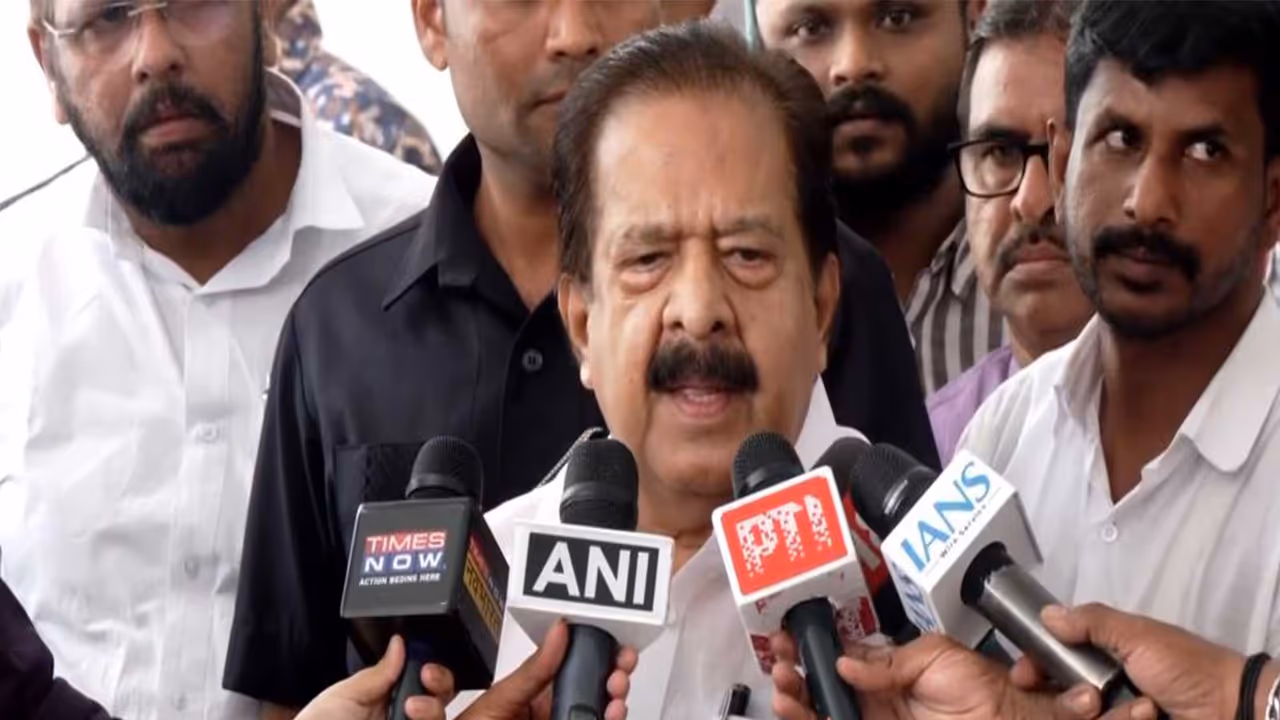 Keralam Home Minister Ramesh Chennithala (Photo/ANI) Keralam Home Minister Ramesh Chennithala (Photo/ANI)