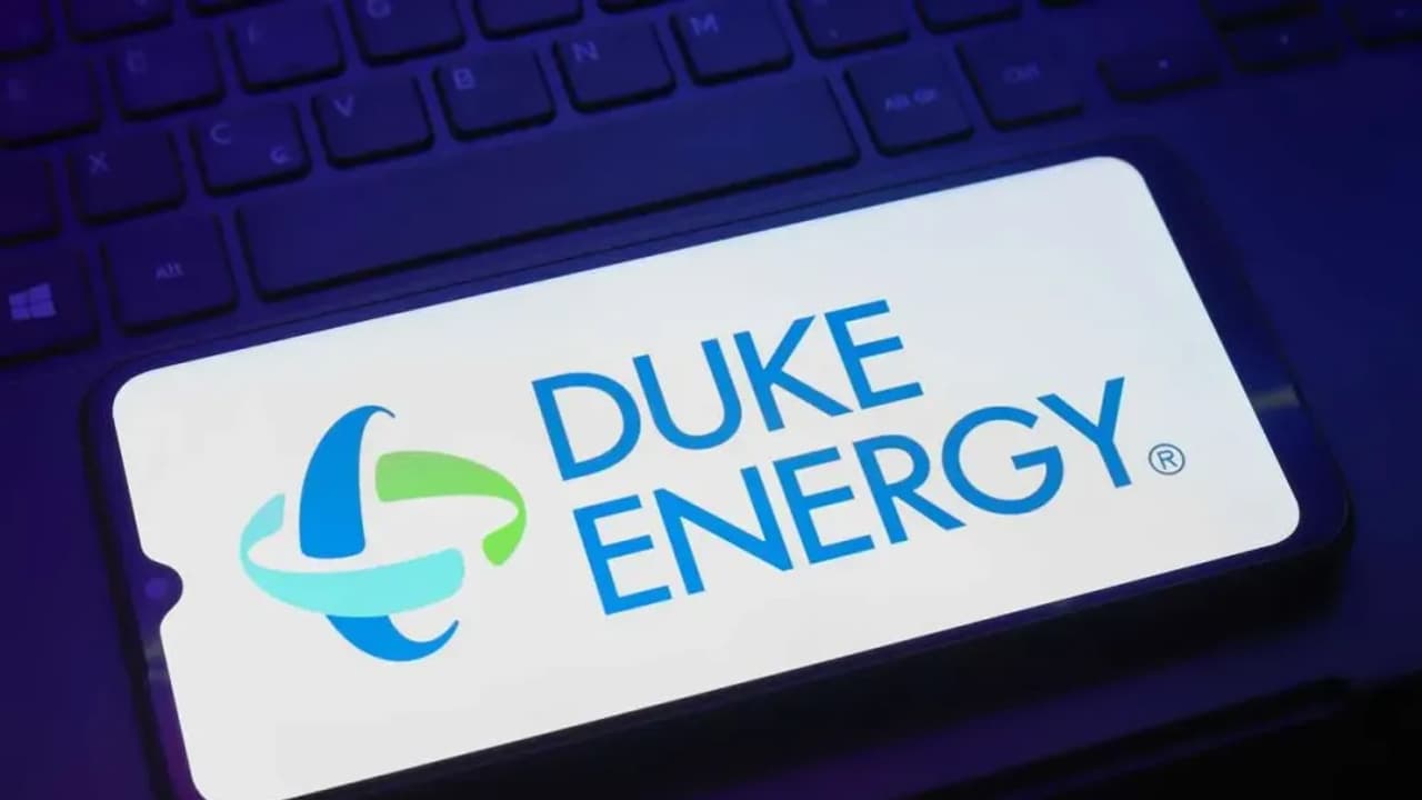 Duke Energy Stock Gains After Approval To Expand Largest Nuclear Plant, But Retail Is Split