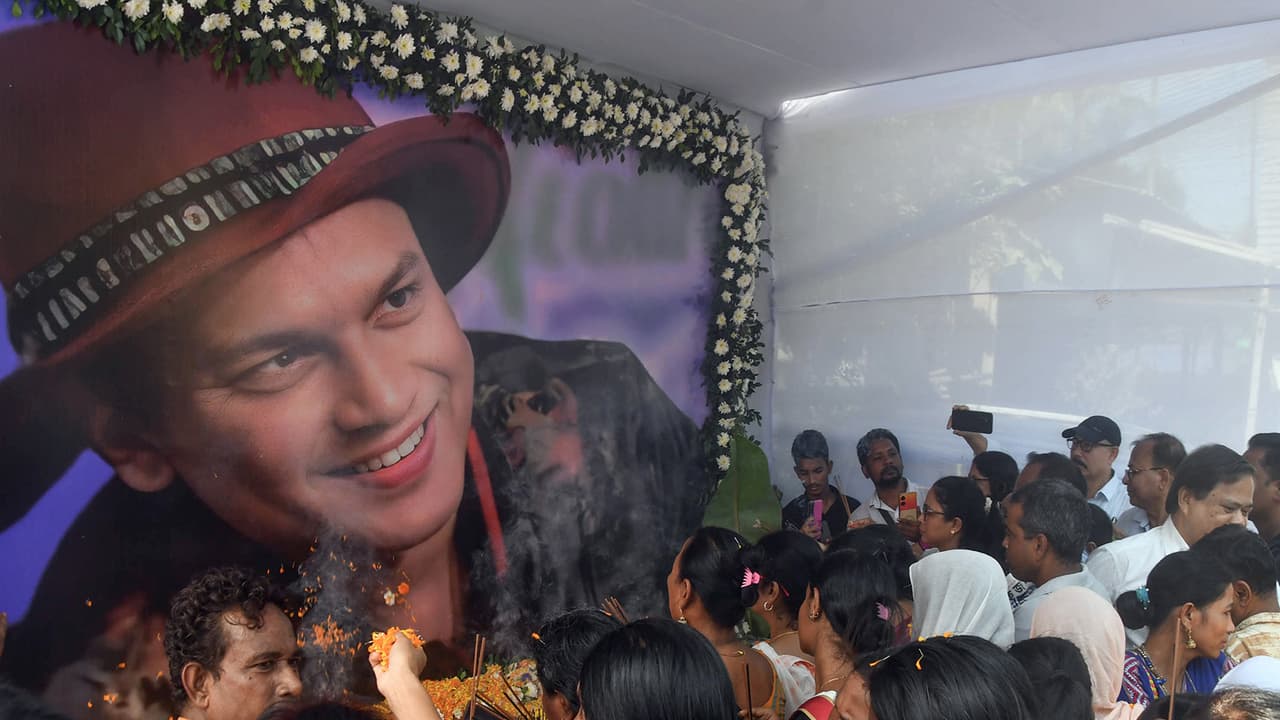 People pays tribute to Late Zubeen Garg during a tribute program in Guwahati (File Photo/ANI)