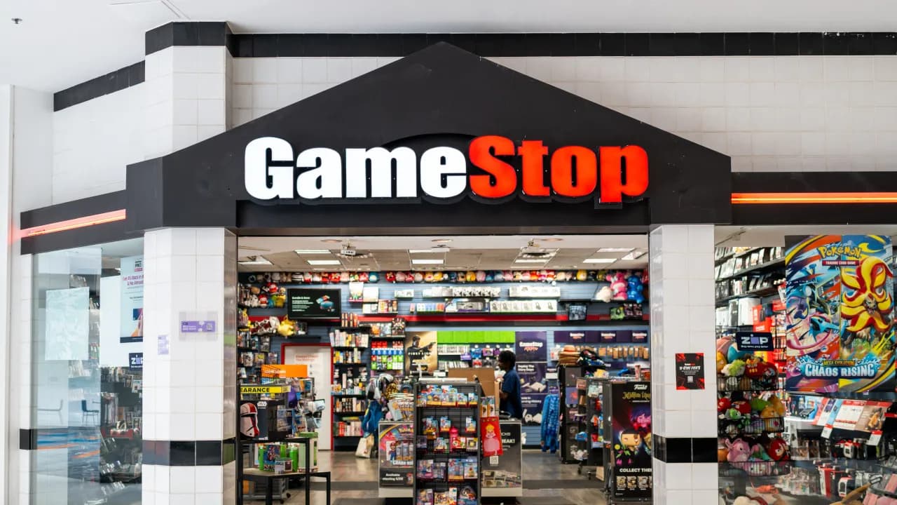https://stocktwits.com/news articles/markets/equity/gme stock slides premarket retail traders split as game stop s 1 4 b debt exchange sparks selloff/cZoT91WRJdJ https://stocktwits.com/news articles/markets/equity/gme stock slides premarket retail traders split as game stop s 1 4 b debt exchange sparks selloff/cZoT91WRJdJ