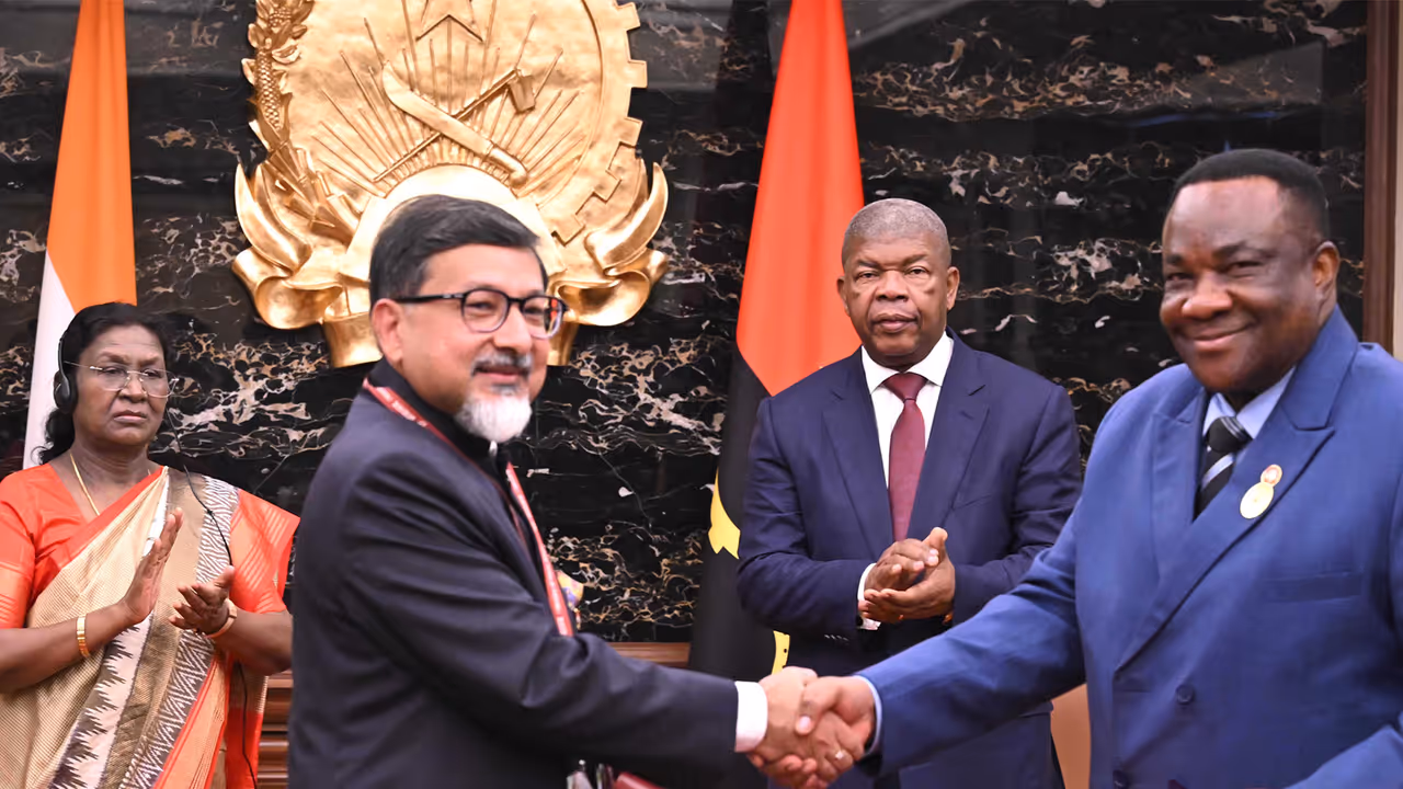 Exchange of MoUs between India and Angola (Photo/ X@rashtrapatibhvn) Exchange of MoUs between India and Angola (Photo/ X@rashtrapatibhvn)