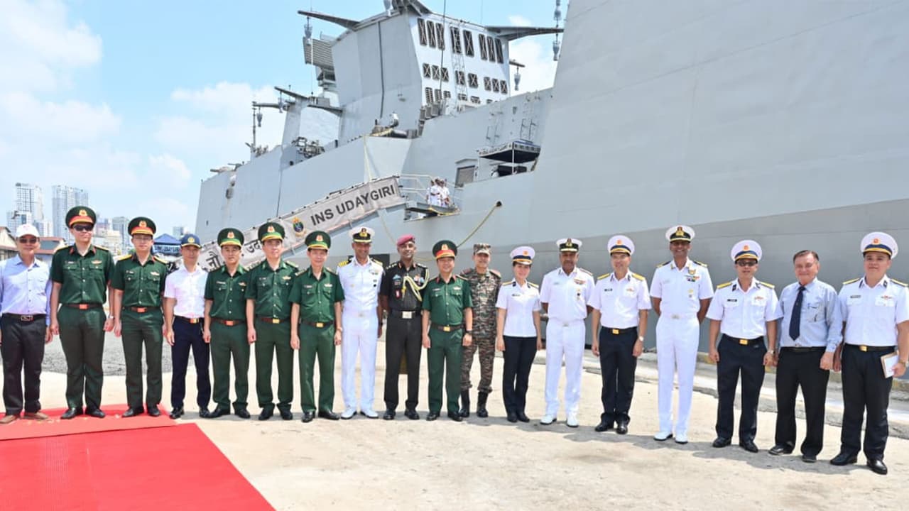 Indian Navy's Eastern Fleet Ships Udaygiri and Kavaratti arrive in Vietnam (Photo/ Ministry of Defence) Indian Navy's Eastern Fleet Ships Udaygiri and Kavaratti arrive in Vietnam (Photo/ Ministry of Defence)