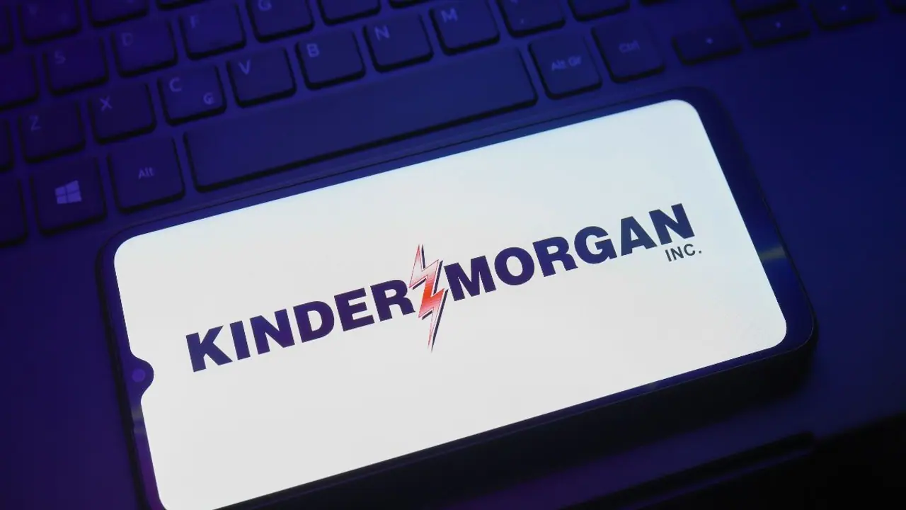 Kinder Morgan Stock In Spotlight After Q4 Earnings Miss: Retail’s Undecided Kinder Morgan Stock In Spotlight After Q4 Earnings Miss: Retail’s Undecided