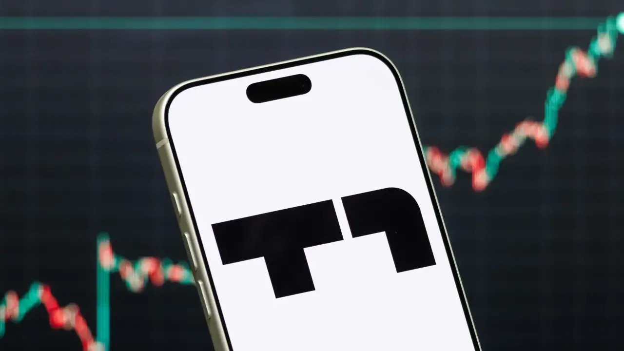 https://stocktwits.com/news articles/markets/equity/te stock slumps as whistleblower invoice points to china supply chain links/cZ06uTXR7c9 https://stocktwits.com/news articles/markets/equity/te stock slumps as whistleblower invoice points to china supply chain links/cZ06uTXR7c9