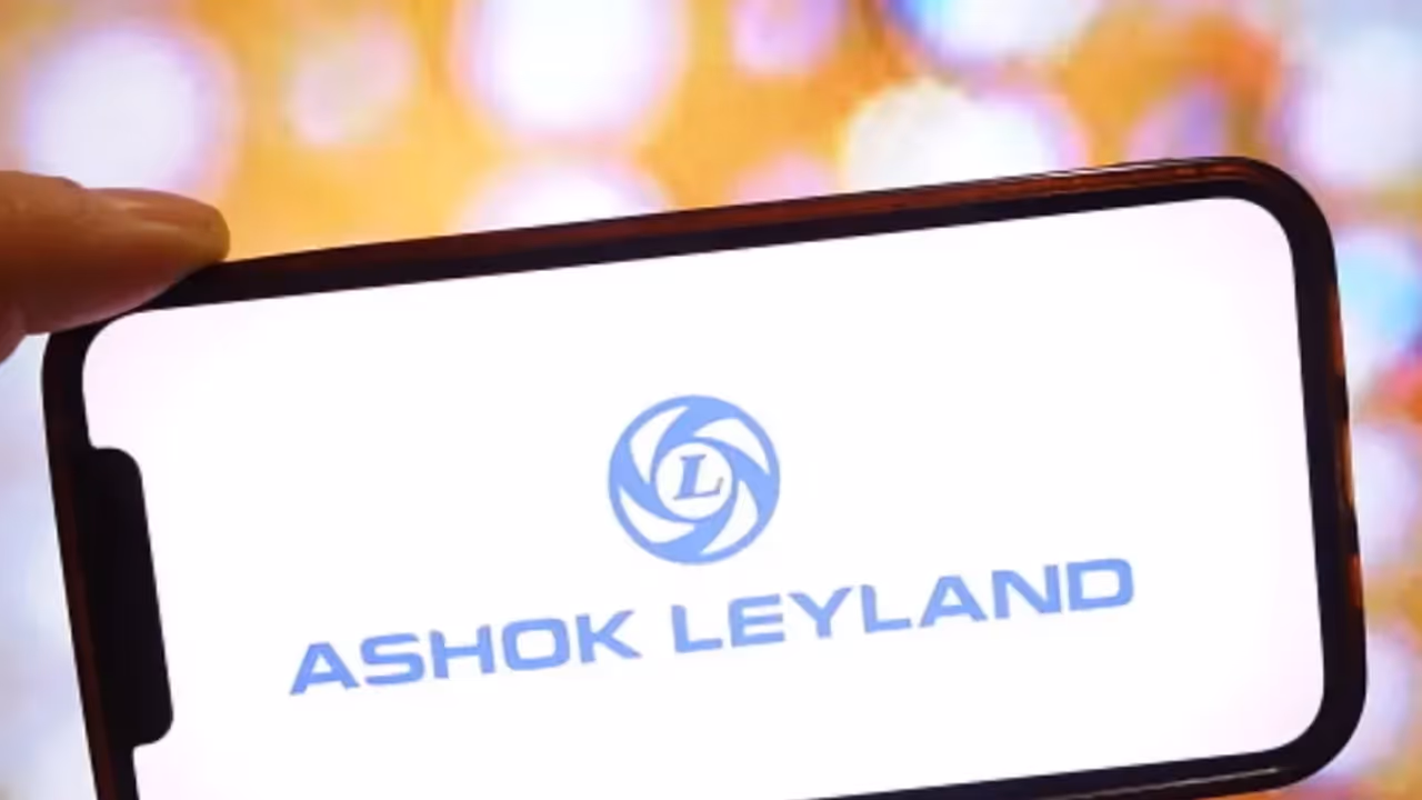 https://stocktwits.com/news articles/markets/equity/ashok leyland rallies to 52 week high sebi analyst sees over 30 upside potential ahead/chwWtdARdAo