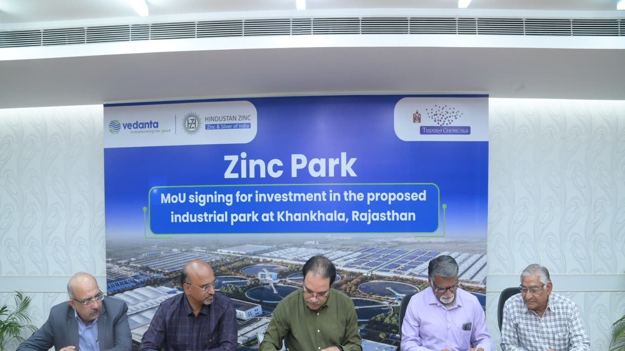 Hindustan Zinc signed an MoU with Tripura Group for a new unit at its flagship Zinc Park in Bhilwara, Rajasthan (Photo/@Hindustan_Zinc_) Hindustan Zinc signed an MoU with Tripura Group for a new unit at its flagship Zinc Park in Bhilwara, Rajasthan (Photo/@Hindustan_Zinc_)