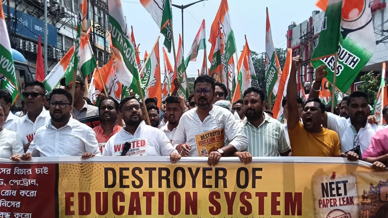 Tripura Pradesh Youth Congress protest (Photo/ANI) Tripura Pradesh Youth Congress protest (Photo/ANI)