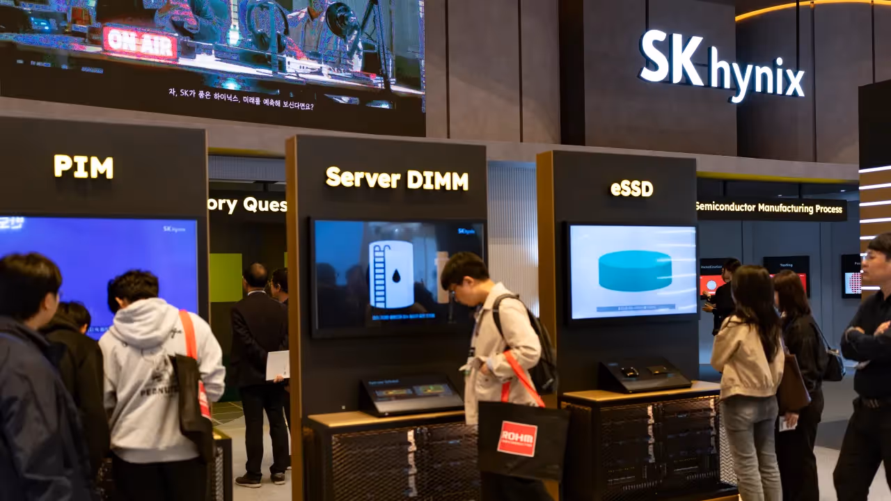 https://stocktwits.com/news articles/markets/equity/sk hynix pulls the plug on solidigm s us ipo amid regulatory pushback/cZxwYQmRBDm https://stocktwits.com/news articles/markets/equity/sk hynix pulls the plug on solidigm s us ipo amid regulatory pushback/cZxwYQmRBDm