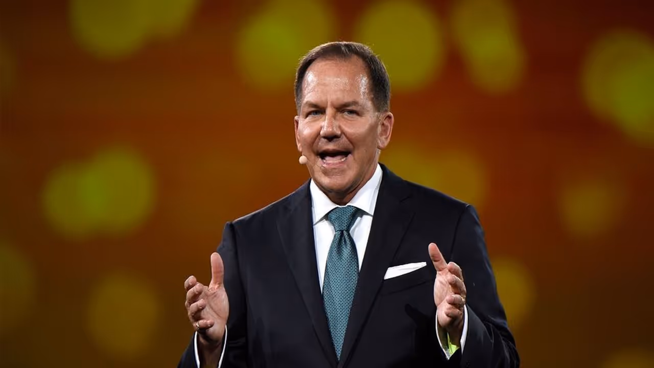 https://stocktwits.com/news articles/markets/equity/paul tudor jones expects trump to appoint uber dovish fed chair/chlavmURbCw