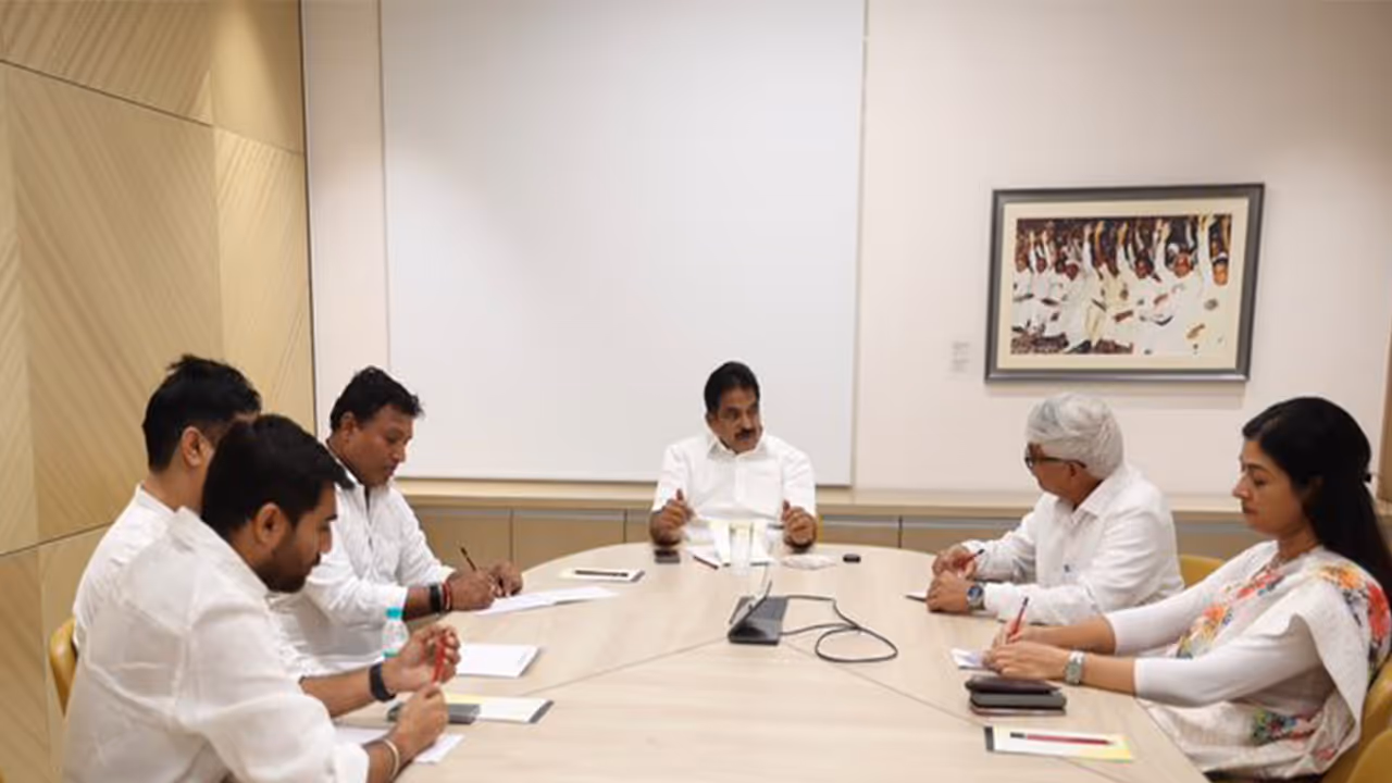 KC Venugopal holds meeting for INDIA Bloc Mega Rally (Photo/X/@kcvenugopalmp) KC Venugopal holds meeting for INDIA Bloc Mega Rally (Photo/X/@kcvenugopalmp)