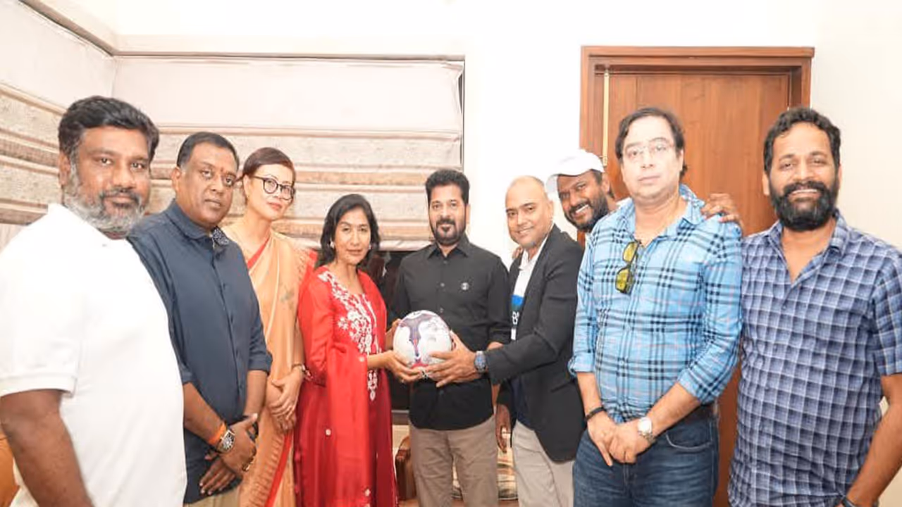 Parvati Reddy, Revanth Reddy, and Satadru Dutta (Photo: Facebook/ Satadru Dutta II)