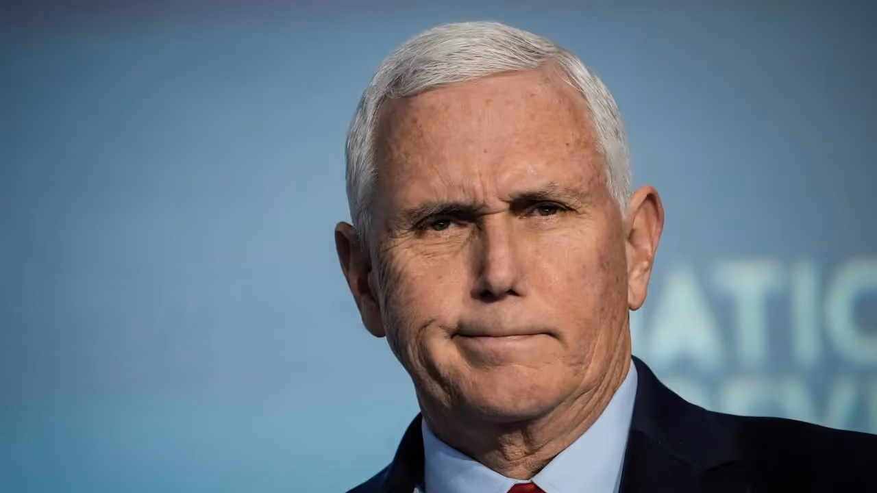 https://stocktwits.com/news articles/markets/equity/mike pence concerns over lmt f35 deal ahead of trump meeting saudi crown prince/cLPVPBmRE7l
