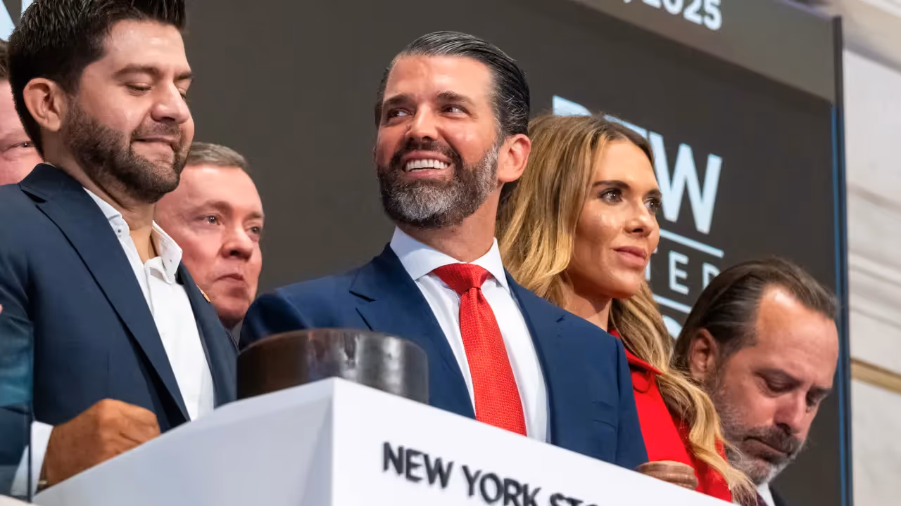 https://stocktwits.com/news articles/markets/equity/retail bulls rally behind trump jr backed grabagun even as stock halves after nyse debut/ch8kvENR5qA