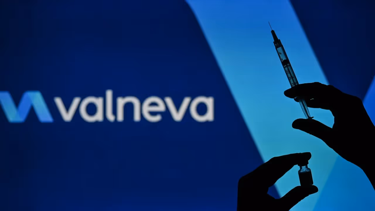 https://stocktwits.com/news articles/markets/equity/valneva stock tumbles after us fda suspension of ixchiq license/chssvsiRdSe