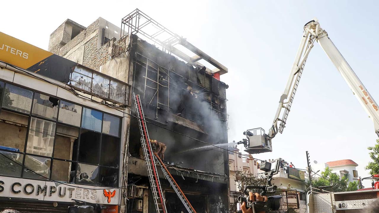 Firefighters conducting rescue and relief operations at the incident site in Lucknow (Photo/ANI) Firefighters conducting rescue and relief operations at the incident site in Lucknow (Photo/ANI)