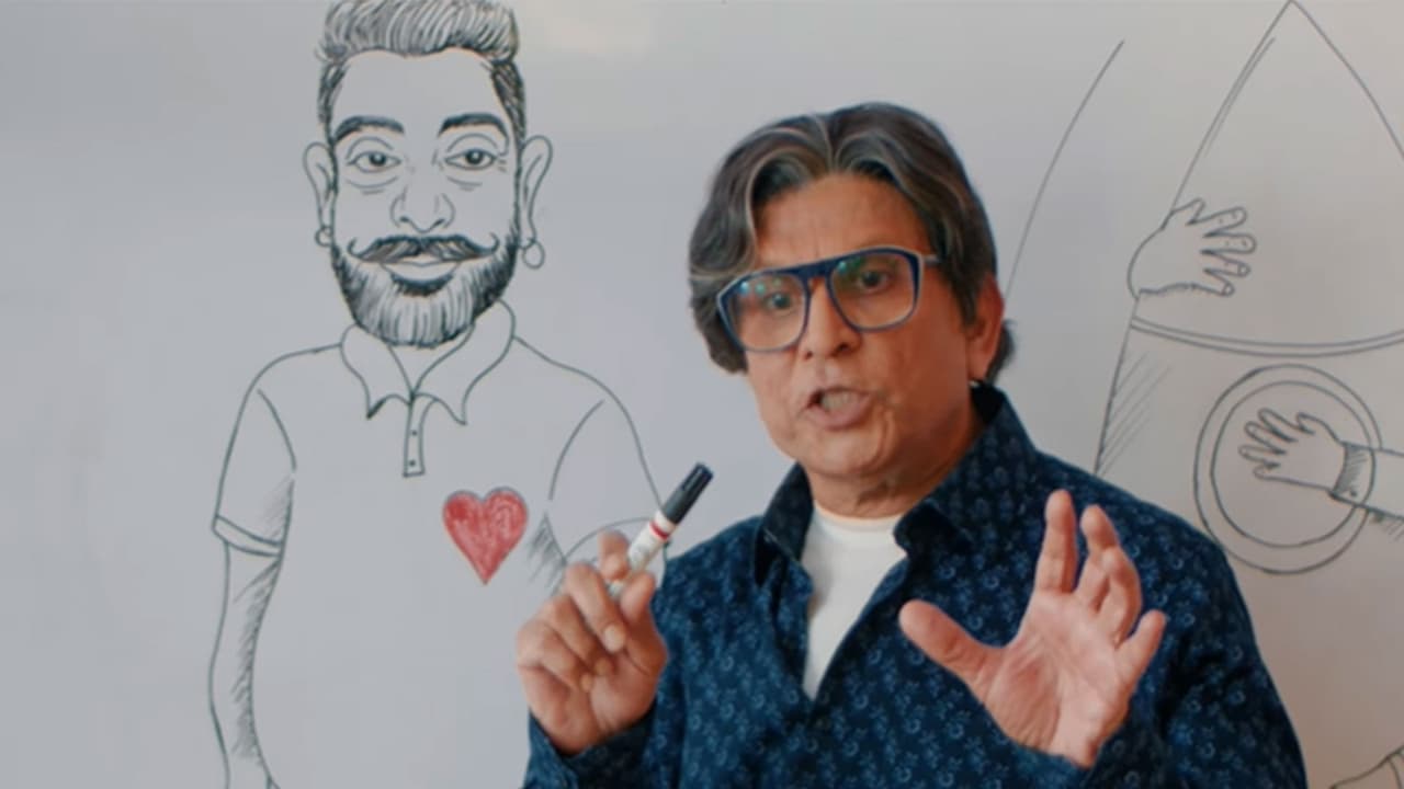 Annu Kapoor in 'Uttar Da Puttar' trailer (Photo/Instagram@bajpayee.manoj) Annu Kapoor in 'Uttar Da Puttar' trailer (Photo/Instagram@bajpayee.manoj)