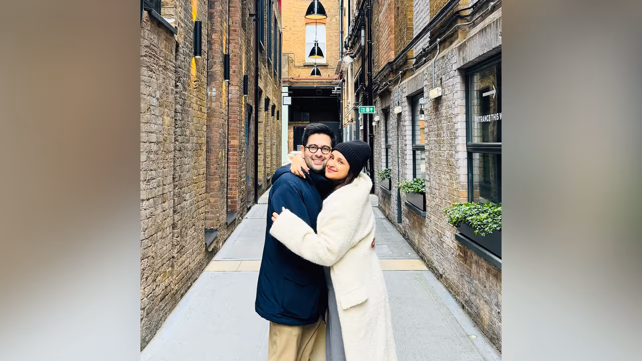 Parineeti Chopra, Raghav Chadha (Photo/Instagram@parineetichopra)