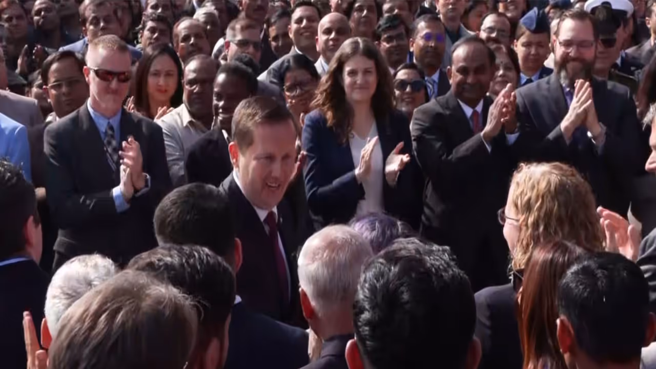 Gor walking up the podium to take the oath (Photo/ANI) Gor walking up the podium to take the oath (Photo/ANI)