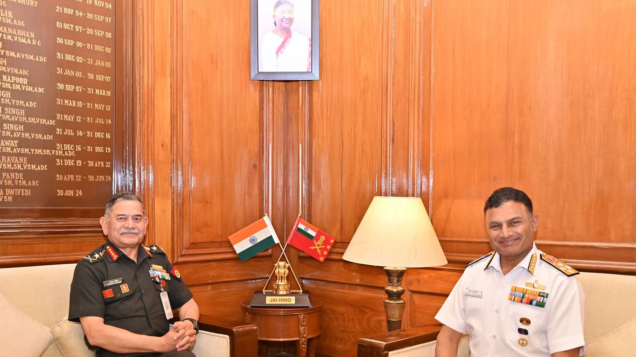 CNS Admiral Krishna Swaminathan meets Army Chief General Upendra Dwivedi (Photo/@adgpi) CNS Admiral Krishna Swaminathan meets Army Chief General Upendra Dwivedi (Photo/@adgpi)