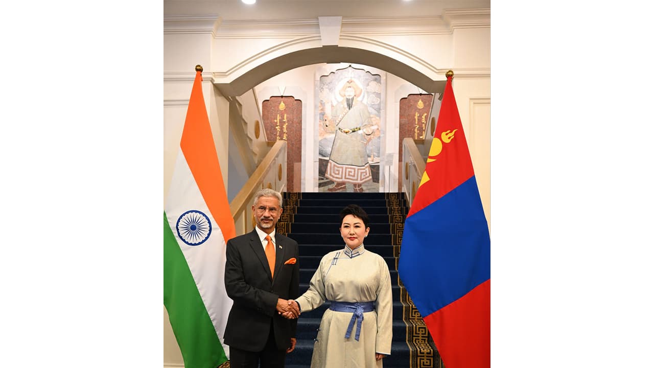 External Affairs Minister S Jaishankar with Mongolian Foreign Minister Battsetseg Batmunkh (Photo/X@DrSJaishankar) External Affairs Minister S Jaishankar with Mongolian Foreign Minister Battsetseg Batmunkh (Photo/X@DrSJaishankar)