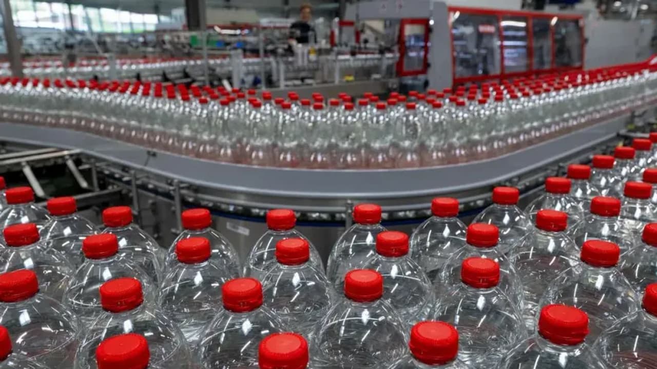 Origin Materials Stock Gains As Q4 Results Beat Expectations: Retail Sentiment Turns Bullish Origin Materials Stock Gains As Q4 Results Beat Expectations: Retail Sentiment Turns Bullish