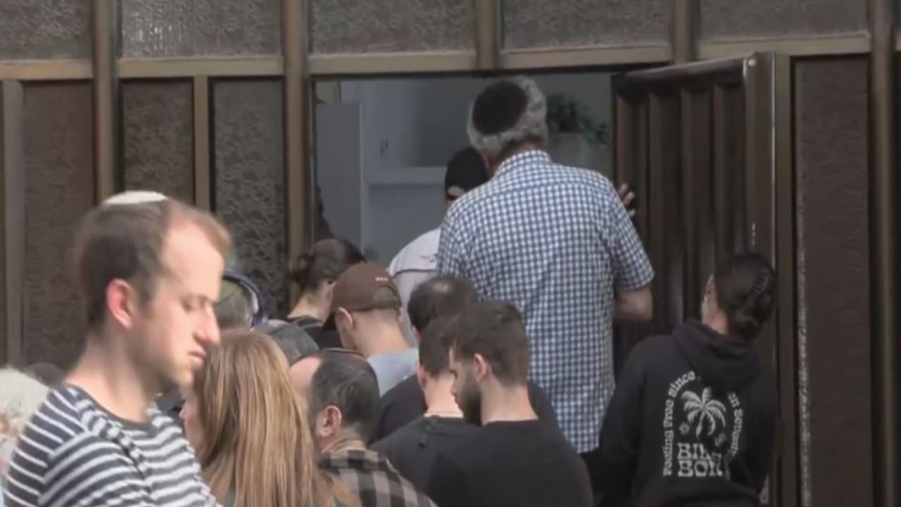 People queue to vote in Jerusalem (Photo/ANI People queue to vote in Jerusalem (Photo/ANI
