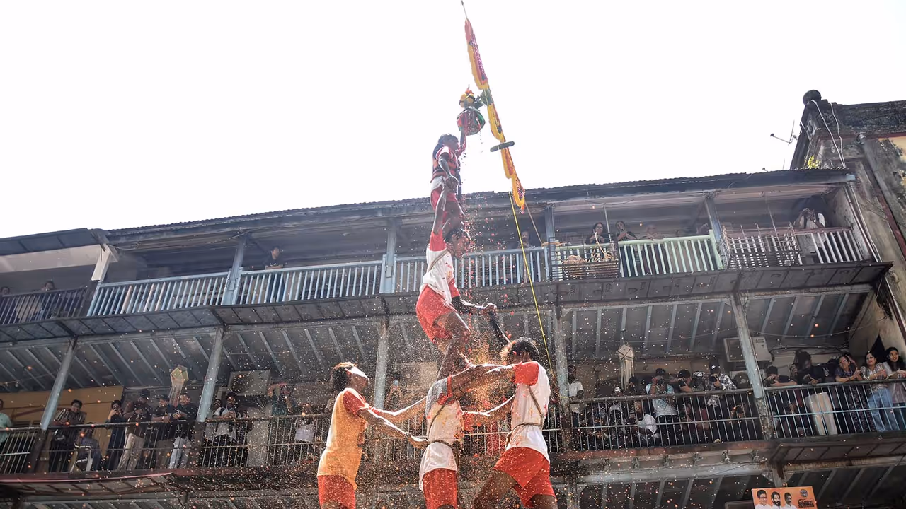 Dahi Handi Festival (Photo/ANI) Dahi Handi Festival (Photo/ANI)