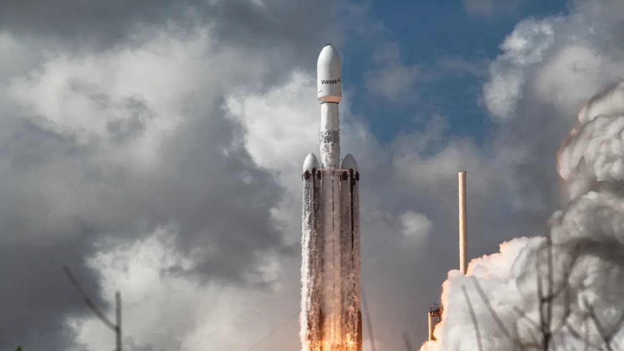 https://stocktwits.com/news articles/markets/equity/spacex ipo wall street bulls see 22 percent upside before friday debut/cZ066X5R7cL https://stocktwits.com/news articles/markets/equity/spacex ipo wall street bulls see 22 percent upside before friday debut/cZ066X5R7cL