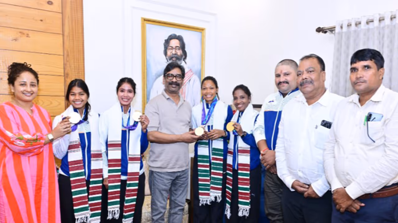 Jharkhand CM Hemant Soren with Asian Games 2026 women hockey team players (Photo/X/@HemantSorenJMM) Jharkhand CM Hemant Soren with Asian Games 2026 women hockey team players (Photo/X/@HemantSorenJMM)