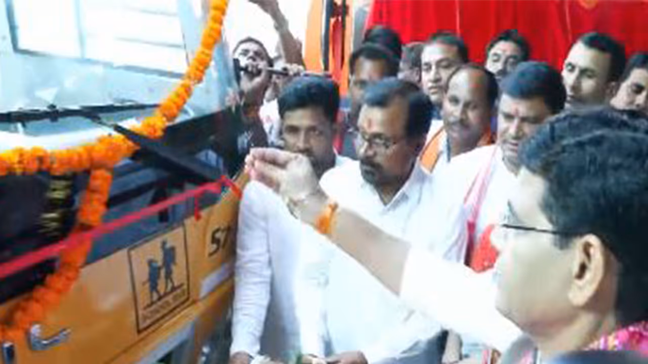 Free bus service launched for tribal girls in Chhattisgarh (Photo/ANI) Free bus service launched for tribal girls in Chhattisgarh (Photo/ANI)