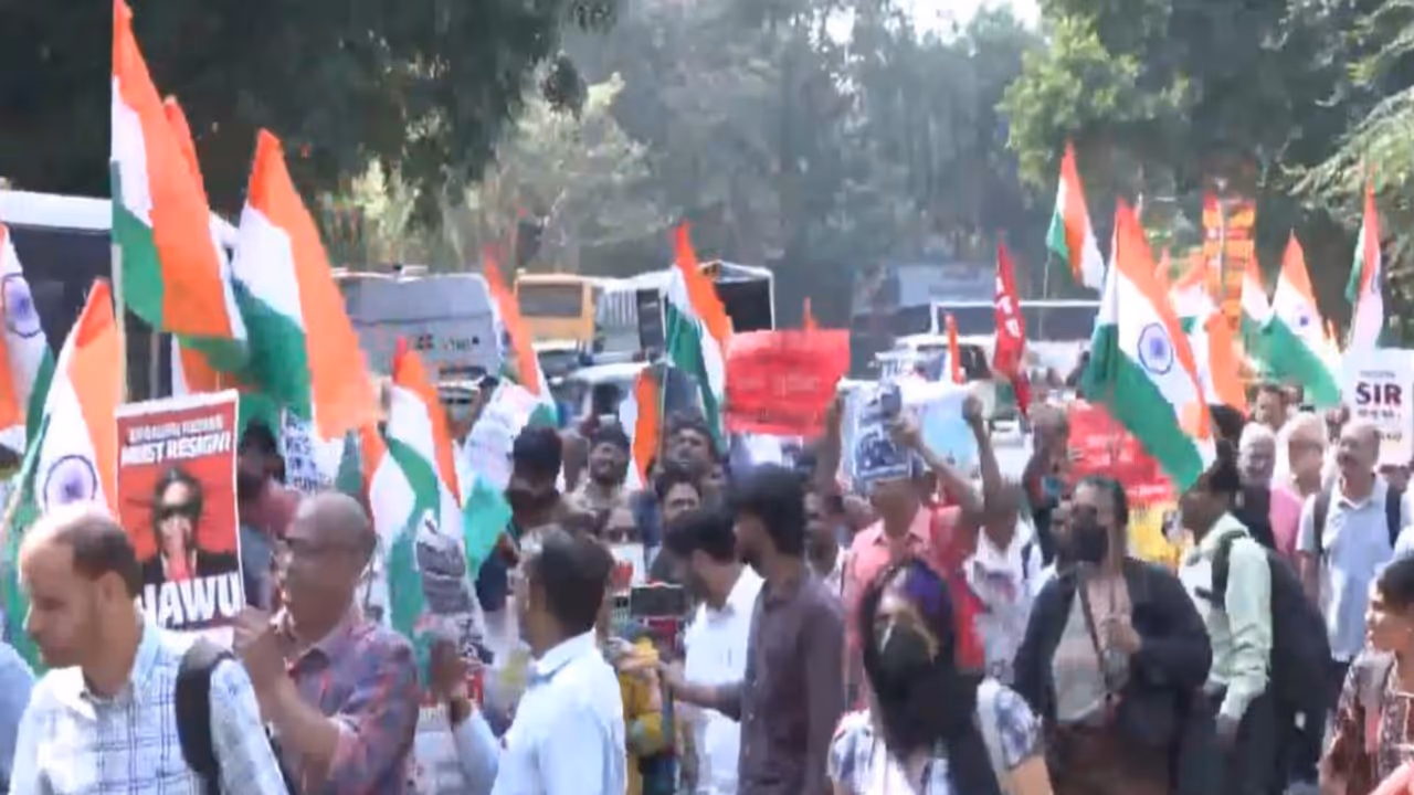 Left parties and student leaders march in Delhi (Photo/ANI) Left parties and student leaders march in Delhi (Photo/ANI)