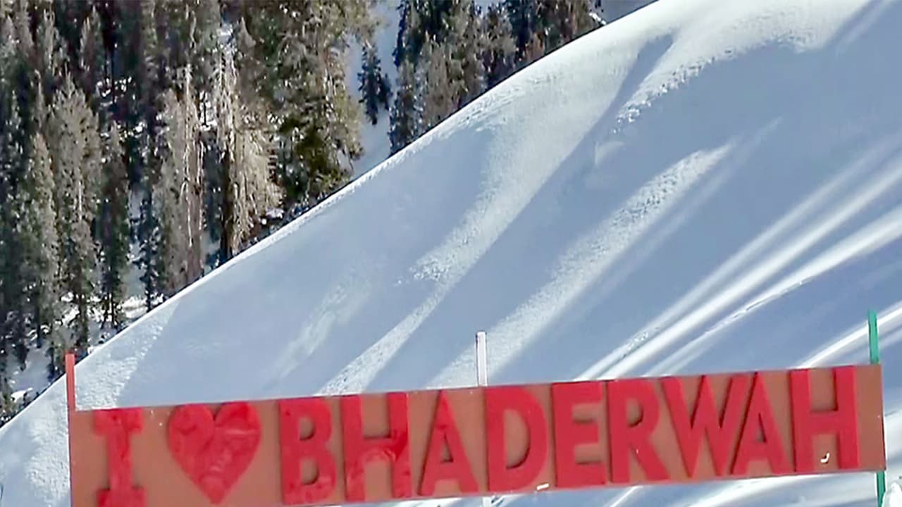 A visual of a snow covered landscape, followed by a fresh spell of snowfall in Bhaderwah. (Photo/ANI) A visual of a snow covered landscape, followed by a fresh spell of snowfall in Bhaderwah. (Photo/ANI)