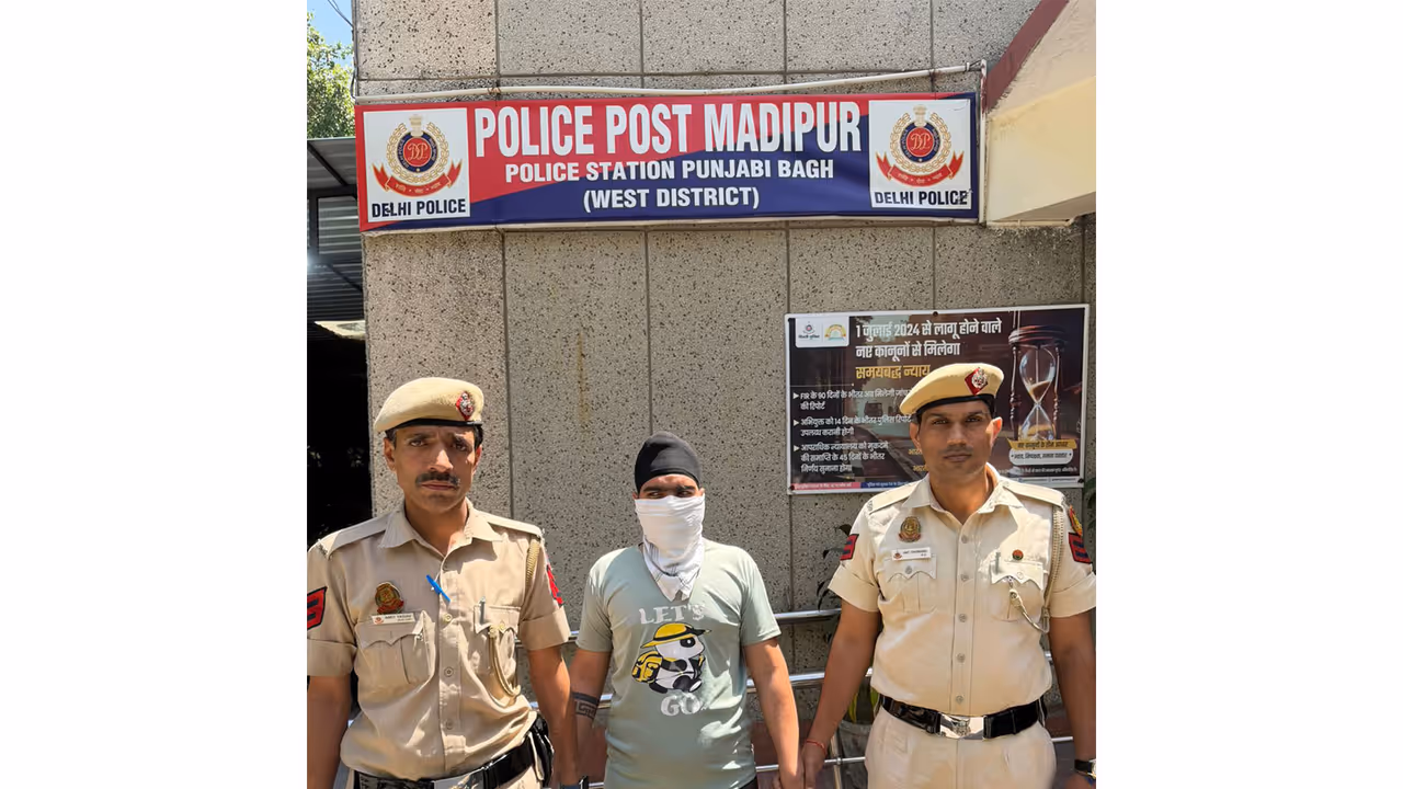 Delhi Police nab proclaimed offender wanted in Gambling Act case (Photo/ANI) Delhi Police nab proclaimed offender wanted in Gambling Act case (Photo/ANI)