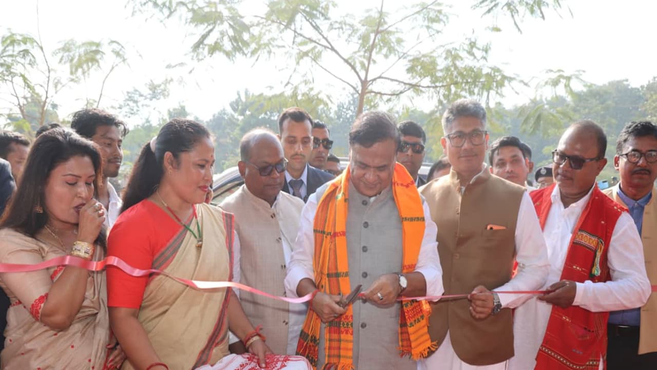 Assam CM Himanta Biswa Sarma distributes seed capital to women beneficiaries in Barhampur LAC under the MMUA scheme. (Photo/ANI) Assam CM Himanta Biswa Sarma distributes seed capital to women beneficiaries in Barhampur LAC under the MMUA scheme. (Photo/ANI)