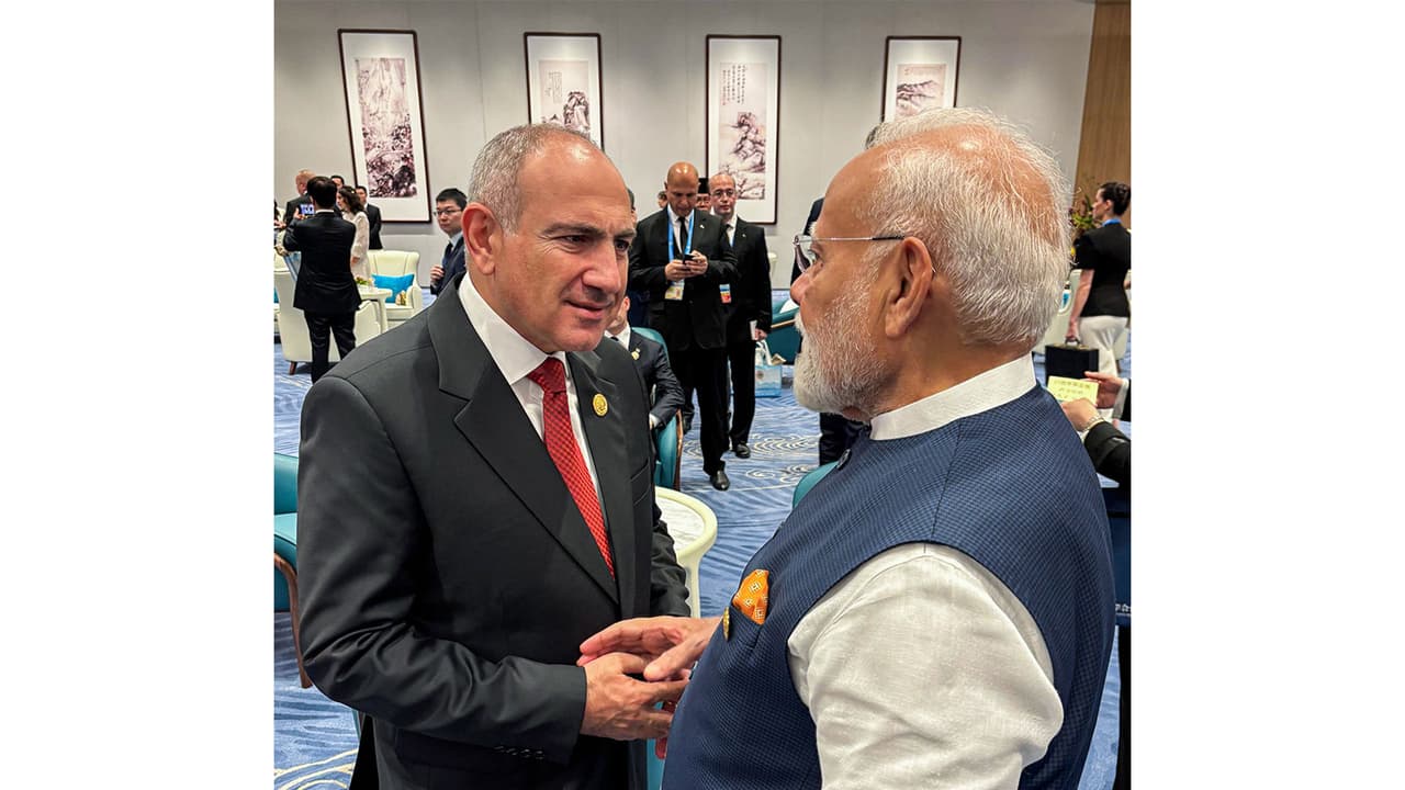 Prime Minister Narendra Modi with Armenian Prime Minister Nikol Pashinyan (File Photo/X@narendramodi) Prime Minister Narendra Modi with Armenian Prime Minister Nikol Pashinyan (File Photo/X@narendramodi)