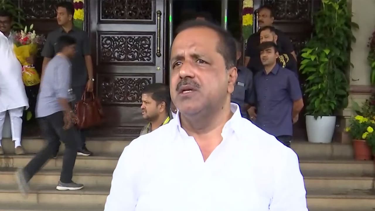 Karnataka Health Minister UT Khader (Photo/ANI) Karnataka Health Minister UT Khader (Photo/ANI)