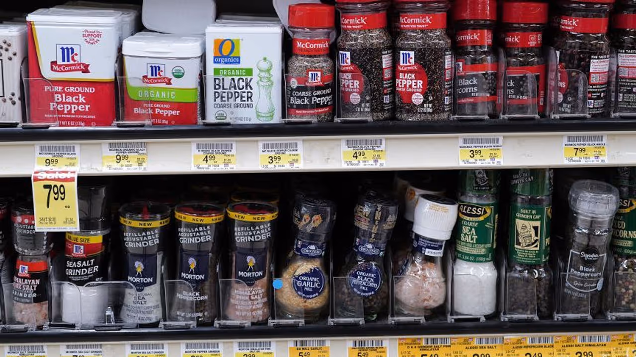 McCormick Stock Heats Up On Q4 Earnings Beat: Retail Mood Brightens McCormick Stock Heats Up On Q4 Earnings Beat: Retail Mood Brightens