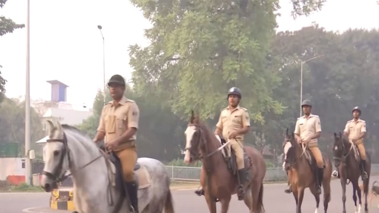 Mounted police in Patna (Photo/ANI)