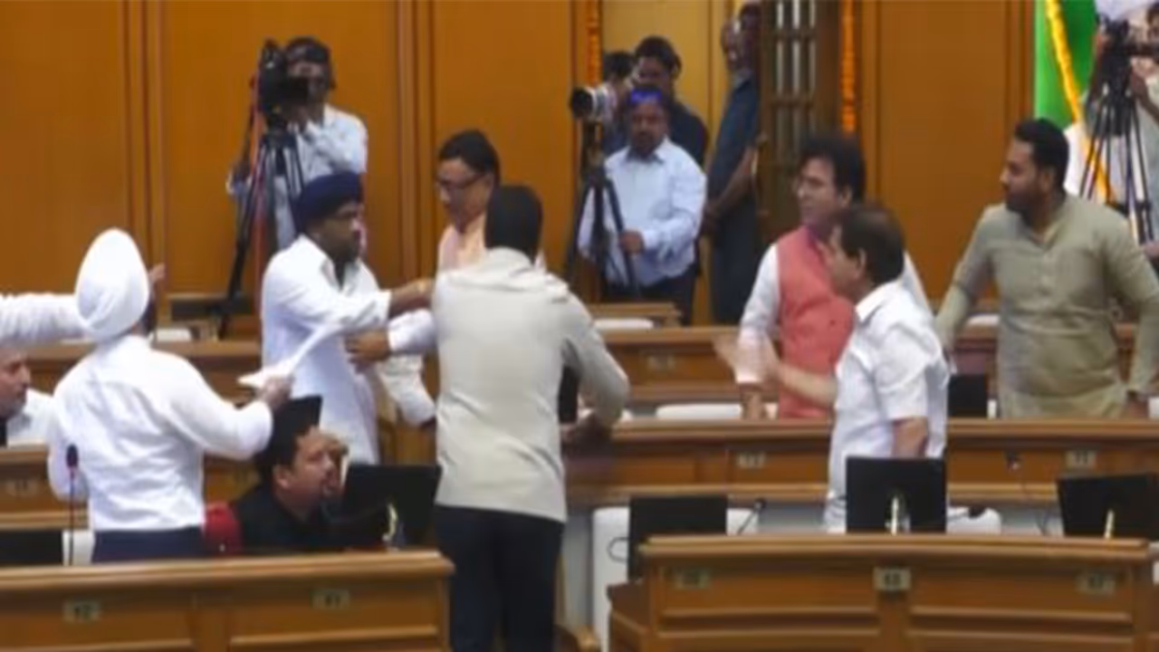 AAP, BJP MLAs engage in heated exchange in Delhi Assembly (Photo/ANI) AAP, BJP MLAs engage in heated exchange in Delhi Assembly (Photo/ANI)