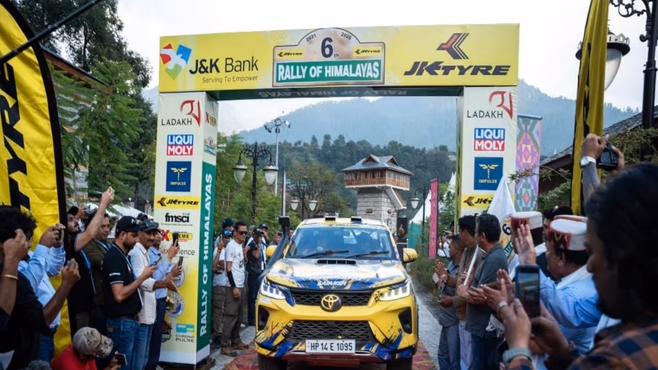 Visual from race's flag off ceremony (Photo: JK Tyre) Visual from race's flag off ceremony (Photo: JK Tyre)