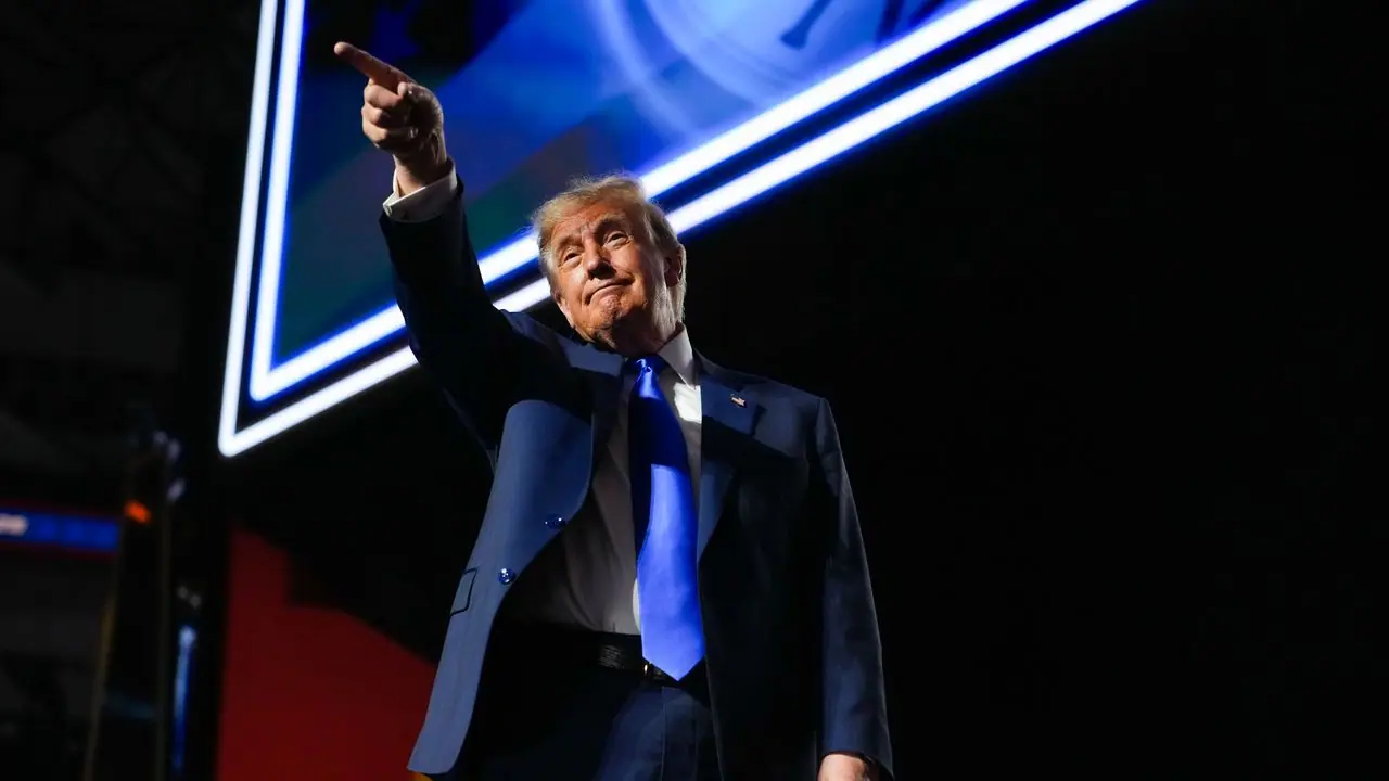 https://stocktwits.com/news articles/markets/equity/trump s promise of 5 000 midterm payout per voter beats the entire us defense budget and 15 years of federal education funding/cZtacz6RJCi https://stocktwits.com/news articles/markets/equity/trump s promise of 5 000 midterm payout per voter beats the entire us defense budget and 15 years of federal education funding/cZtacz6RJCi