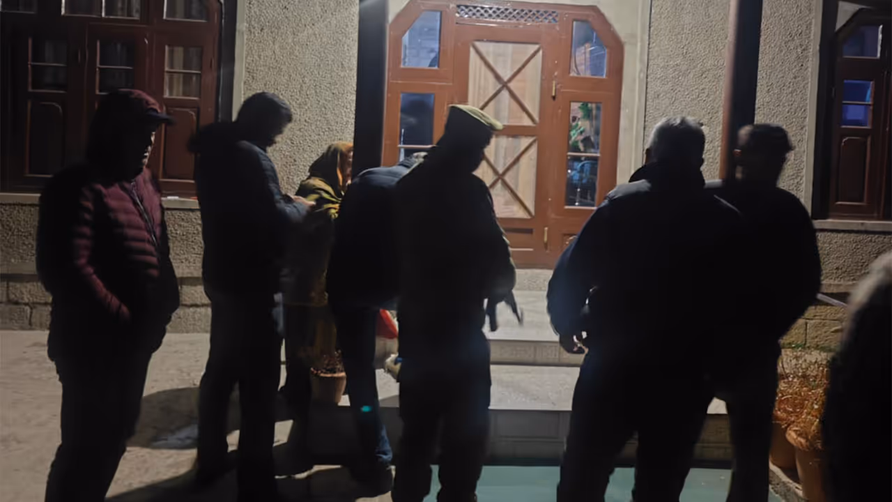 CIK conducts raids at 13 locations in Kashmir (Photo/CIK)