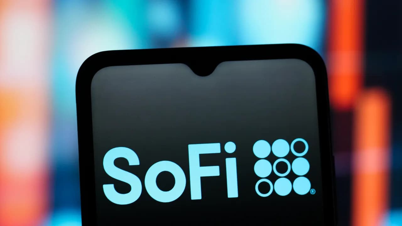 https://stocktwits.com/news articles/markets/equity/sofi stock gains piper sandler initiates 22 target wall street cautious/cZYGbQ6RJ1b https://stocktwits.com/news articles/markets/equity/sofi stock gains piper sandler initiates 22 target wall street cautious/cZYGbQ6RJ1b